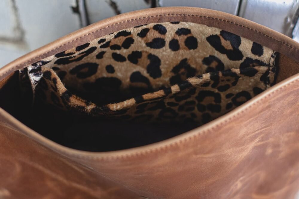 Bolso de Cuero Hecho a Mano, Bolso Tote Bag Cuero Madrid Leonika, Bolso Piel Negro Artesano, Bolso Piel Tote bag Artesanal Leonika
