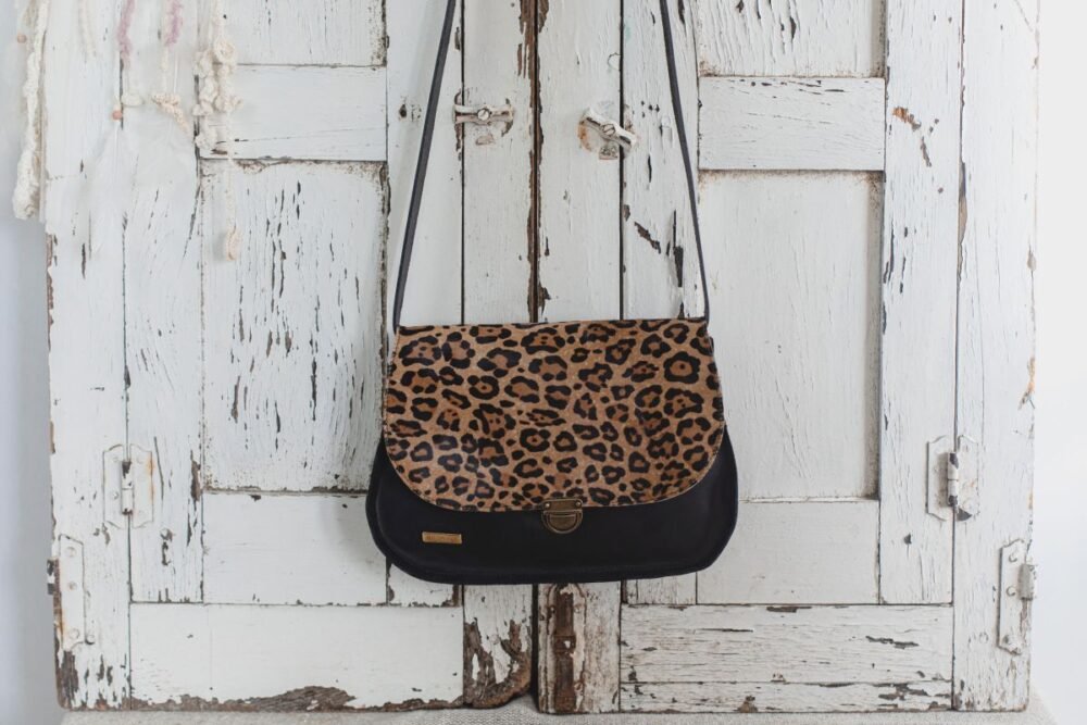 Bolso Piel Leopardo Artesano, Bolso de Cuero Negro Hecho a Mano Leopardo, Bolso Marrón Piel Negro, Bolso de Mujer Leonika