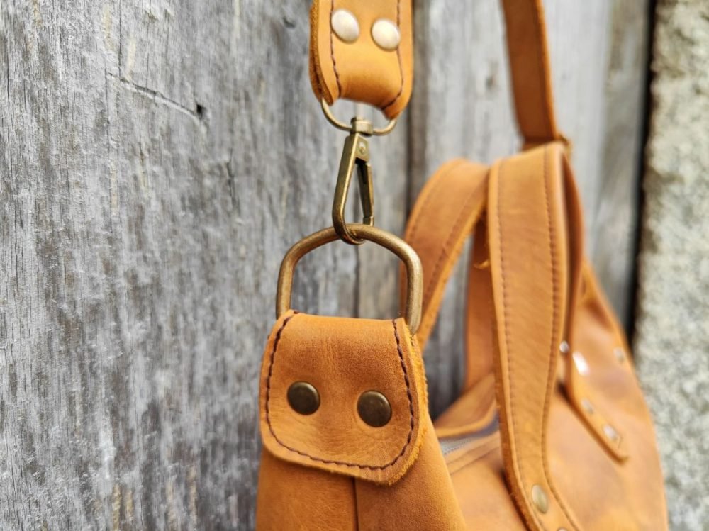 Bolso Marrón Pequeño Piel Marrón, Bolso Marrón Artesano, Bolso Pequeño Cuero Artesanal, Bolso Hecho Madrid, Moda Artesanía Española Leonika Piel